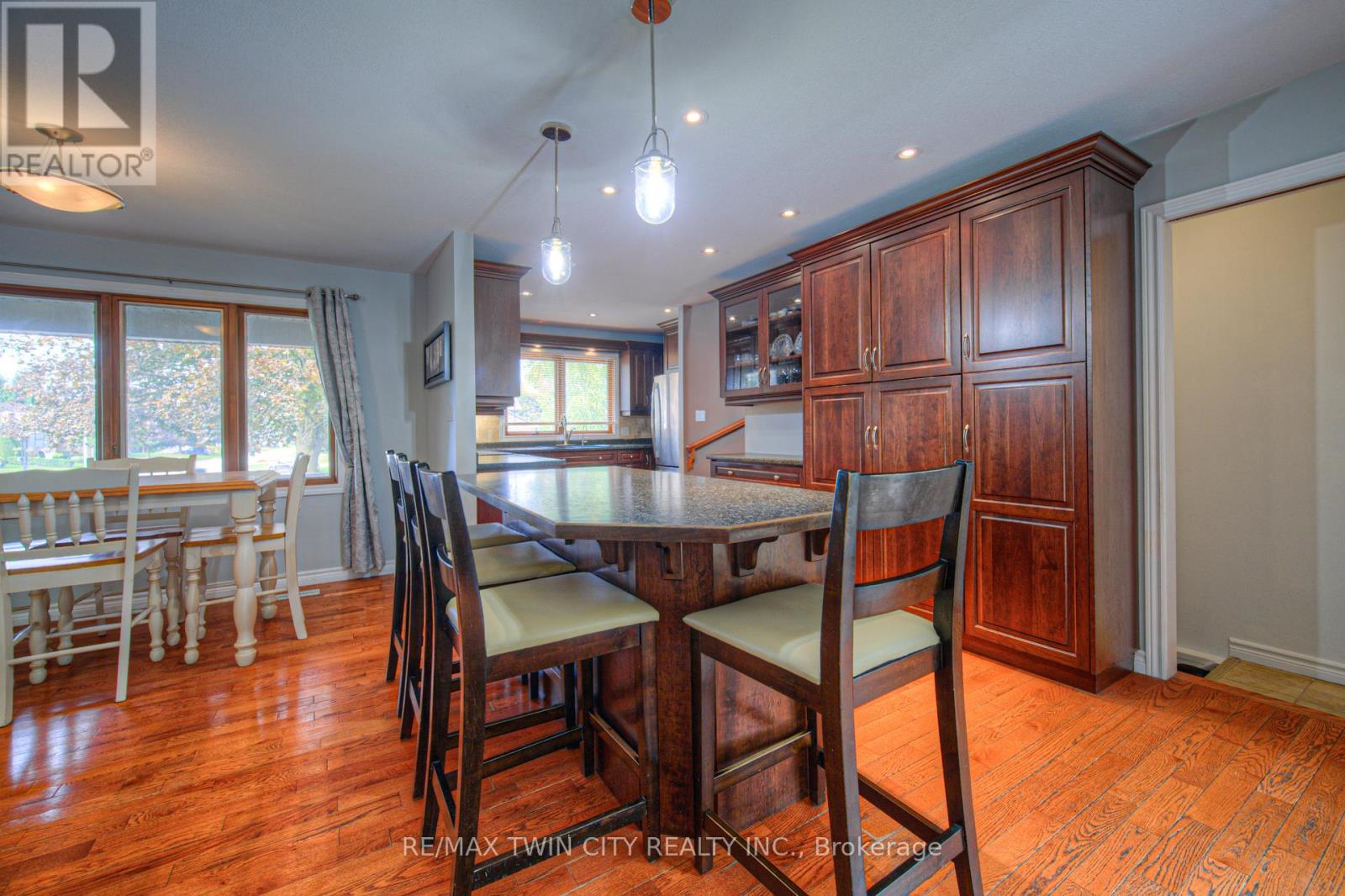 26 Esther Avenue, Cambridge, Ontario  N1S 4L6 - Photo 13 - X12468765