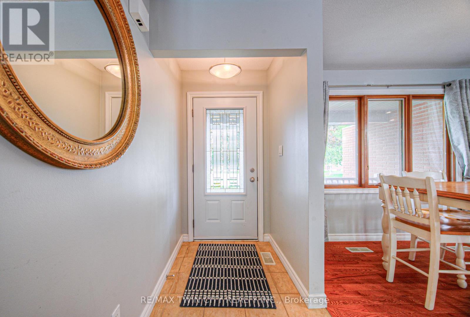 26 Esther Avenue, Cambridge, Ontario  N1S 4L6 - Photo 3 - X12468765