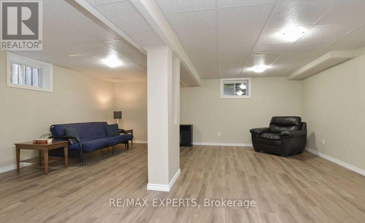 333 Berry Street, Shelburne, Ontario  L9V 3C1 - Photo 3 - X12468768
