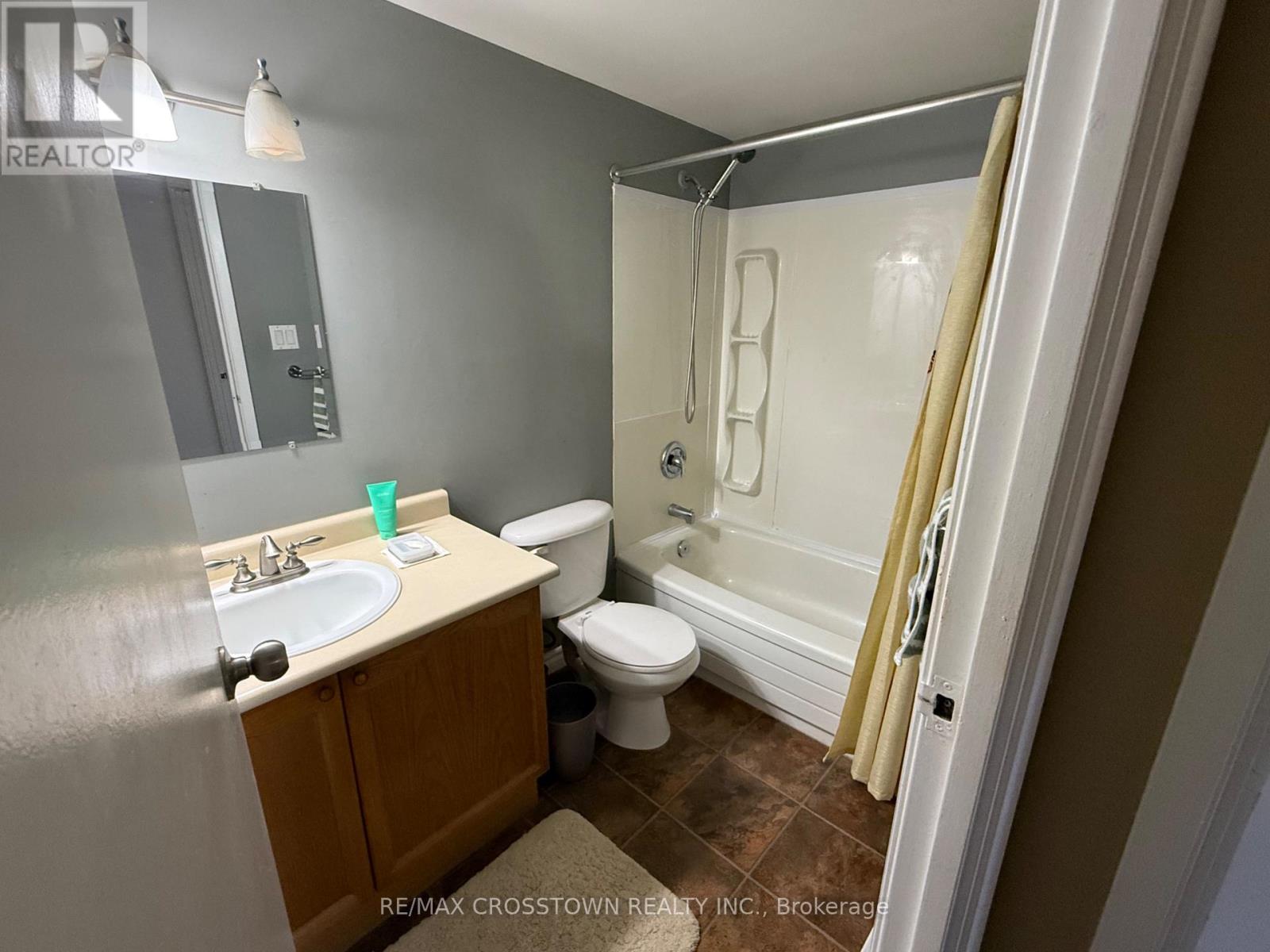 B12 - 40 Judge Avenue, North Bay, Ontario  P1A 1B4 - Photo 10 - X12468784