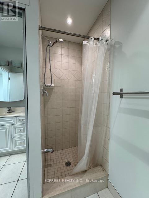 Lower - 1328 Avenue Road, Toronto, Ontario  M5N 2G9 - Photo 5 - C12426239