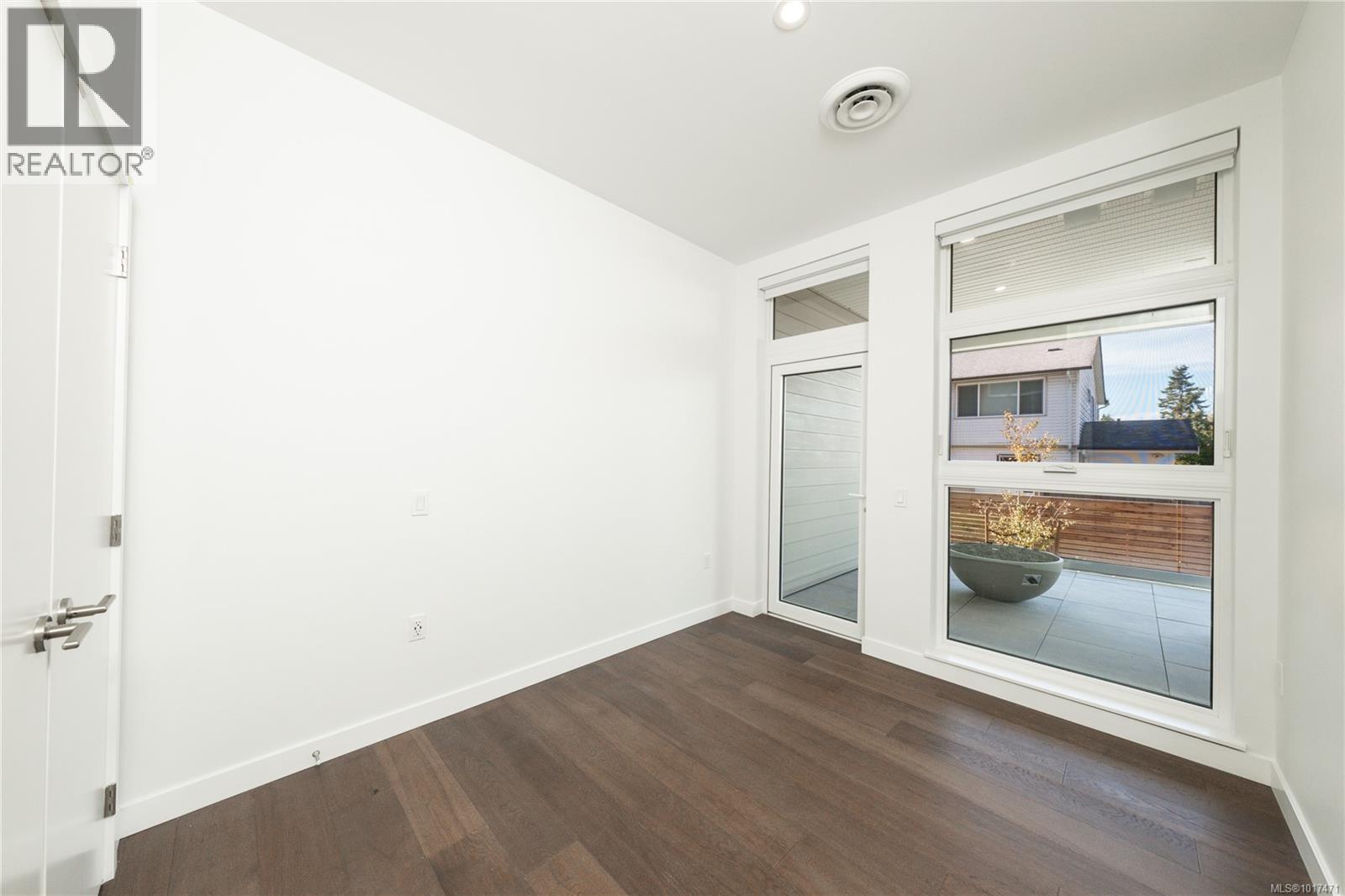 106 9570 Fifth St, Sidney, British Columbia  V8L 2W5 - Photo 12 - 1017471