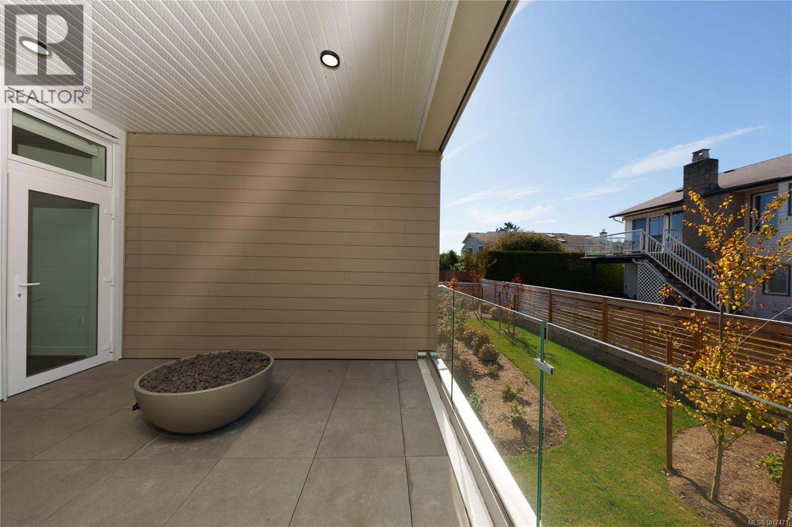 106 9570 Fifth St, Sidney, British Columbia  V8L 2W5 - Photo 17 - 1017471