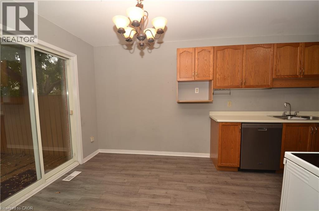 25 Devine Crescent, Thorold, Ontario  L2V 5A4 - Photo 14 - 40780054