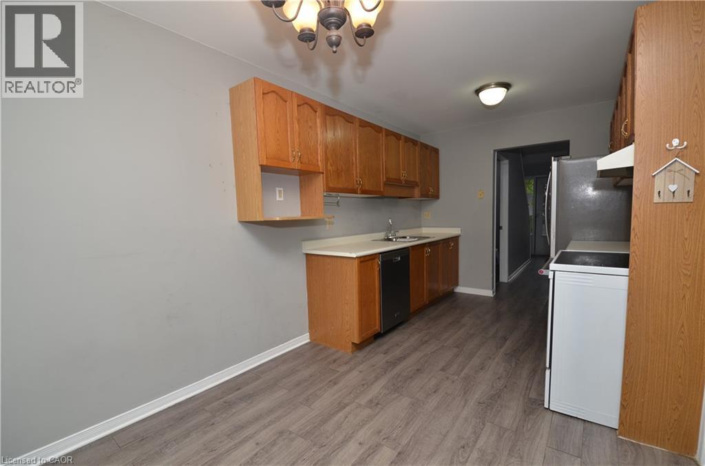 25 Devine Crescent, Thorold, Ontario  L2V 5A4 - Photo 5 - 40780054