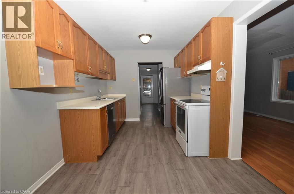 25 Devine Crescent, Thorold, Ontario  L2V 5A4 - Photo 7 - 40780054