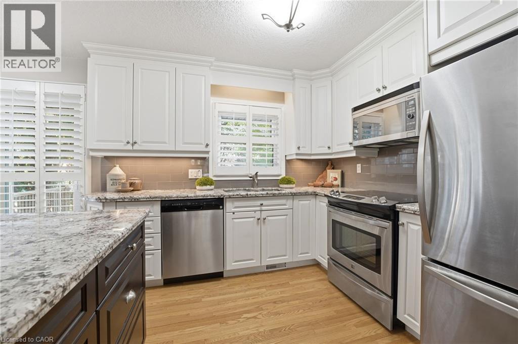 37 Kensington Avenue, Kitchener, Ontario  N2B 1J5 - Photo 6 - 40779959