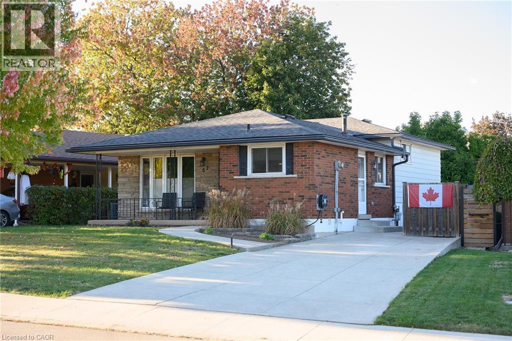 52 GARDINER Drive, Hamilton, Ontario