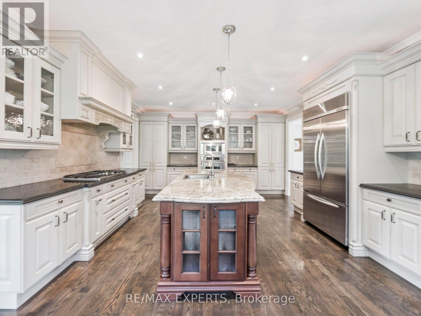 105 Eden Vale Drive Se, King, Ontario  L7B 1L9 - Photo 11 - N12465868