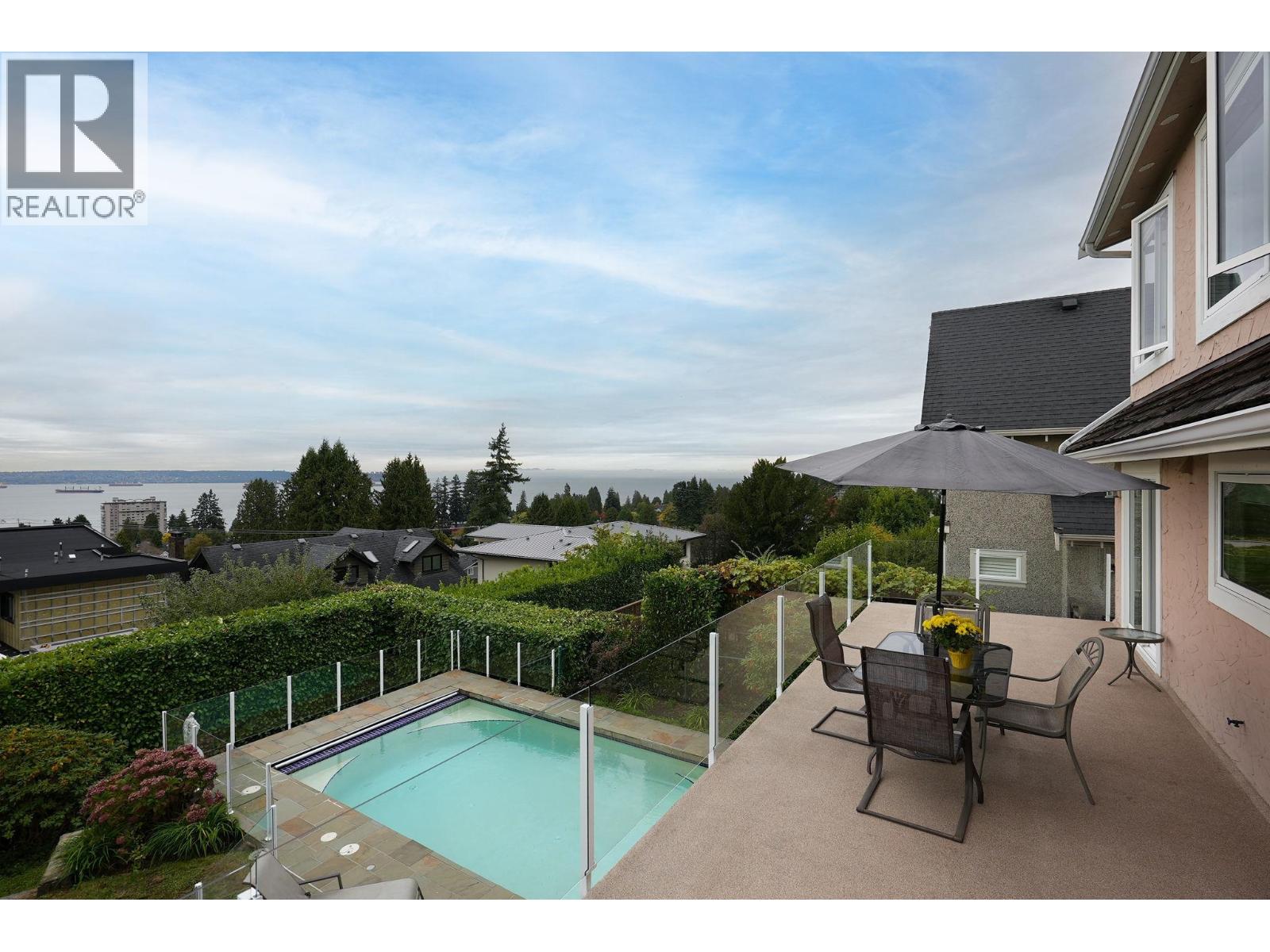 2316 NELSON AVENUE, West Vancouver, British Columbia