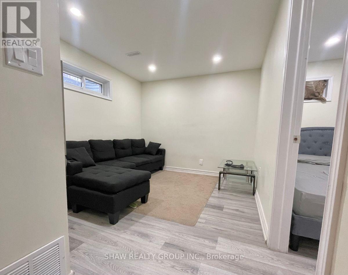 15 Glendan Court, Cambridge, Ontario  N1R 7N4 - Photo 31 - X12412710
