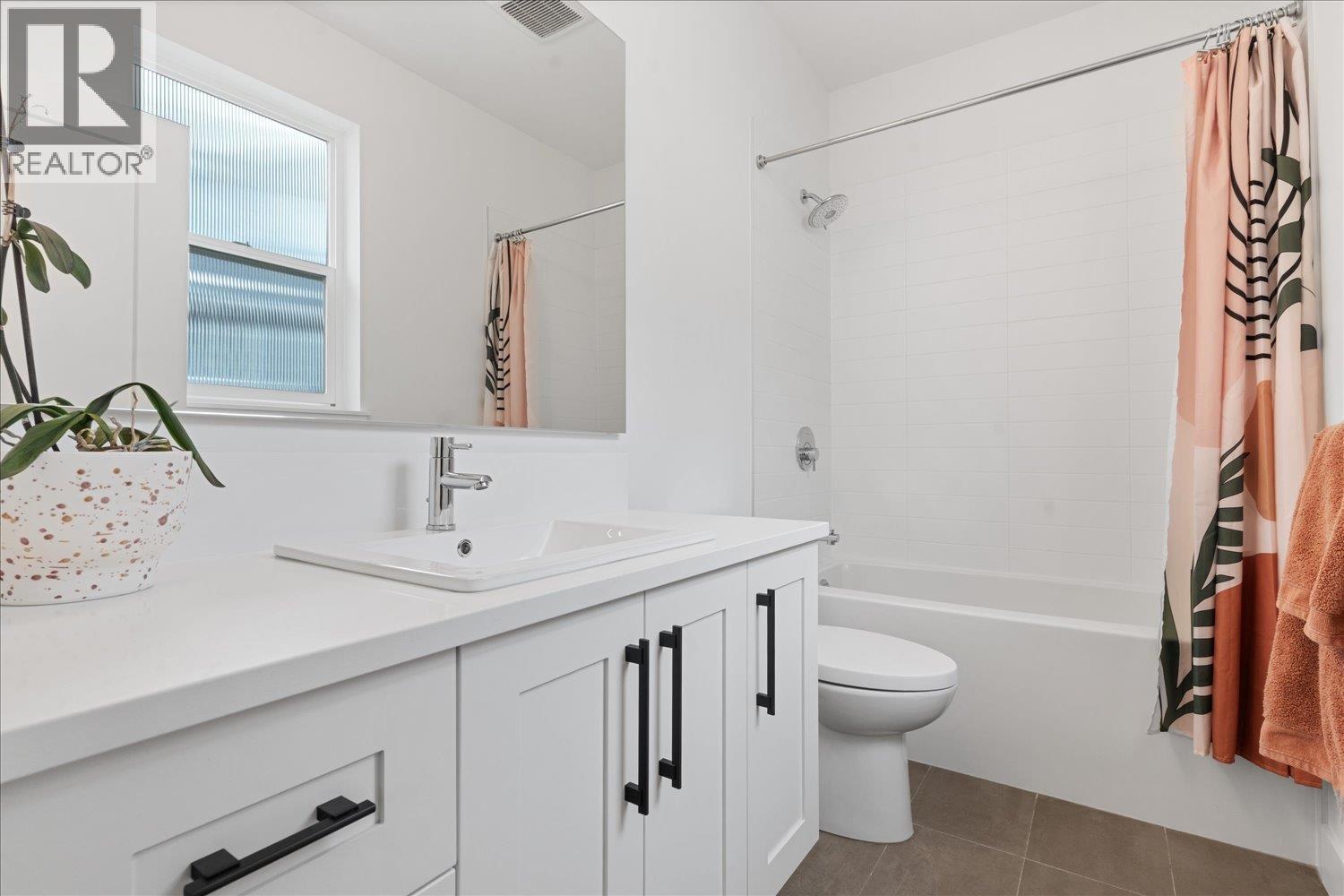 1451 Jacobi Place, Coquitlam, British Columbia  V3E 0N3 - Photo 34 - R3059479