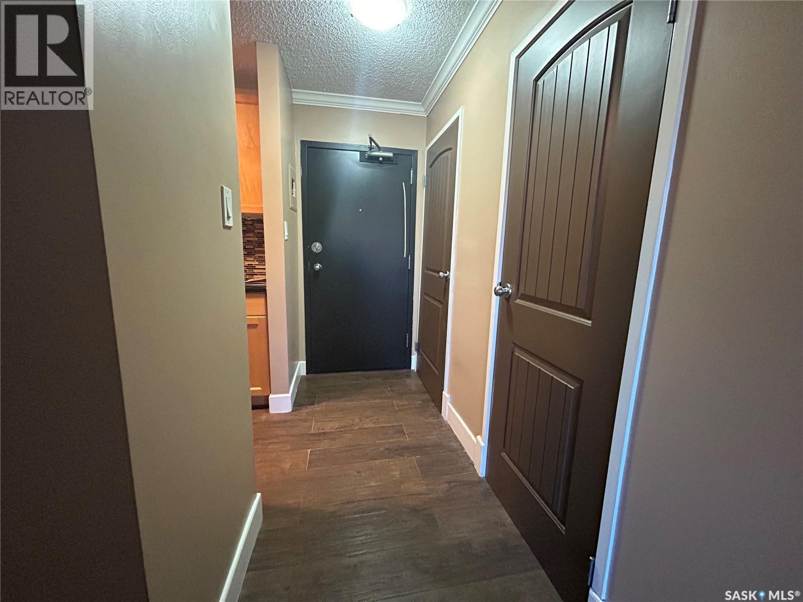 205 929 Northumberland Avenue, Saskatoon, Saskatchewan  S7L 3W8 - Photo 3 - SK021132