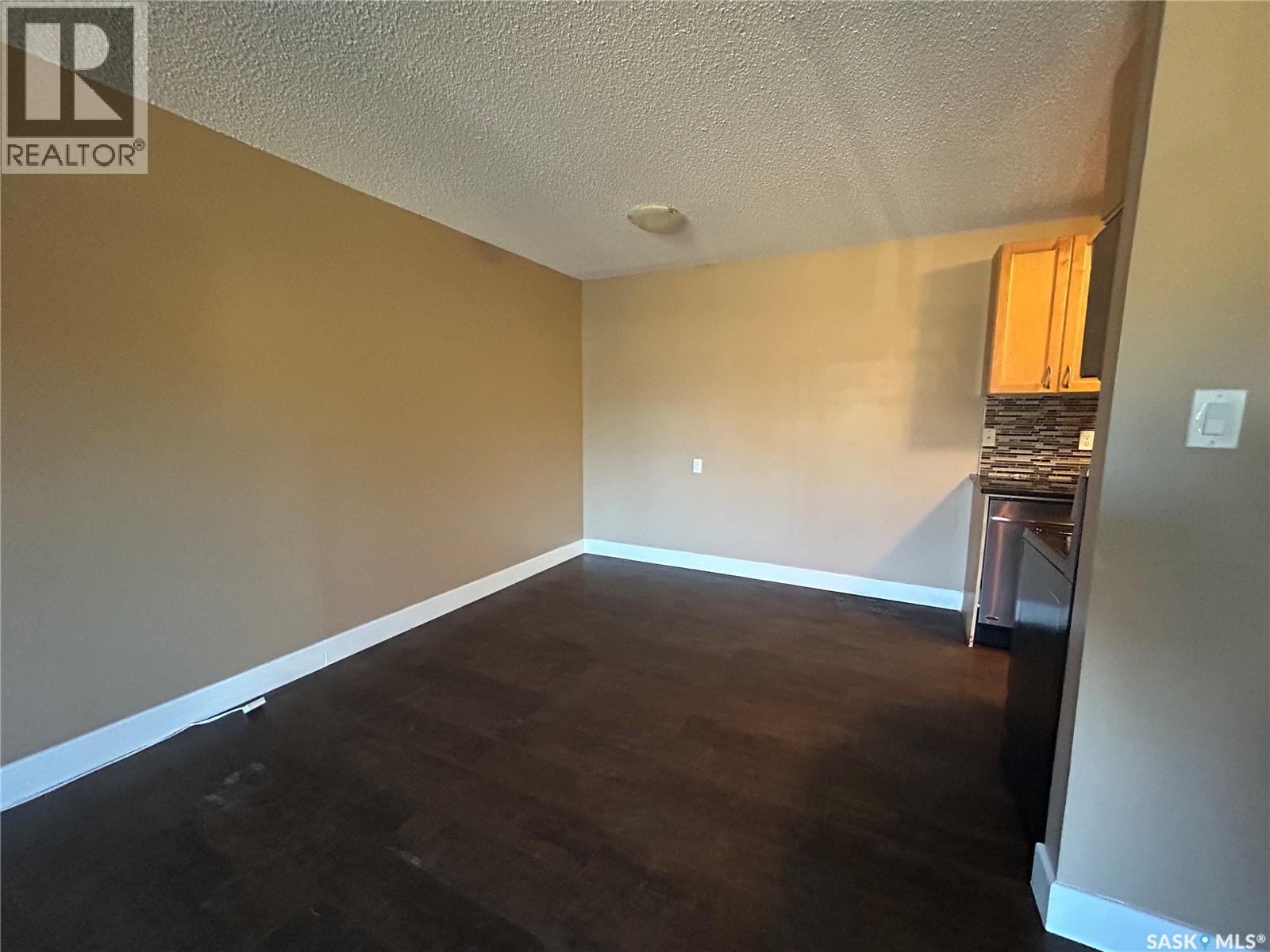 205 929 Northumberland Avenue, Saskatoon, Saskatchewan  S7L 3W8 - Photo 4 - SK021132