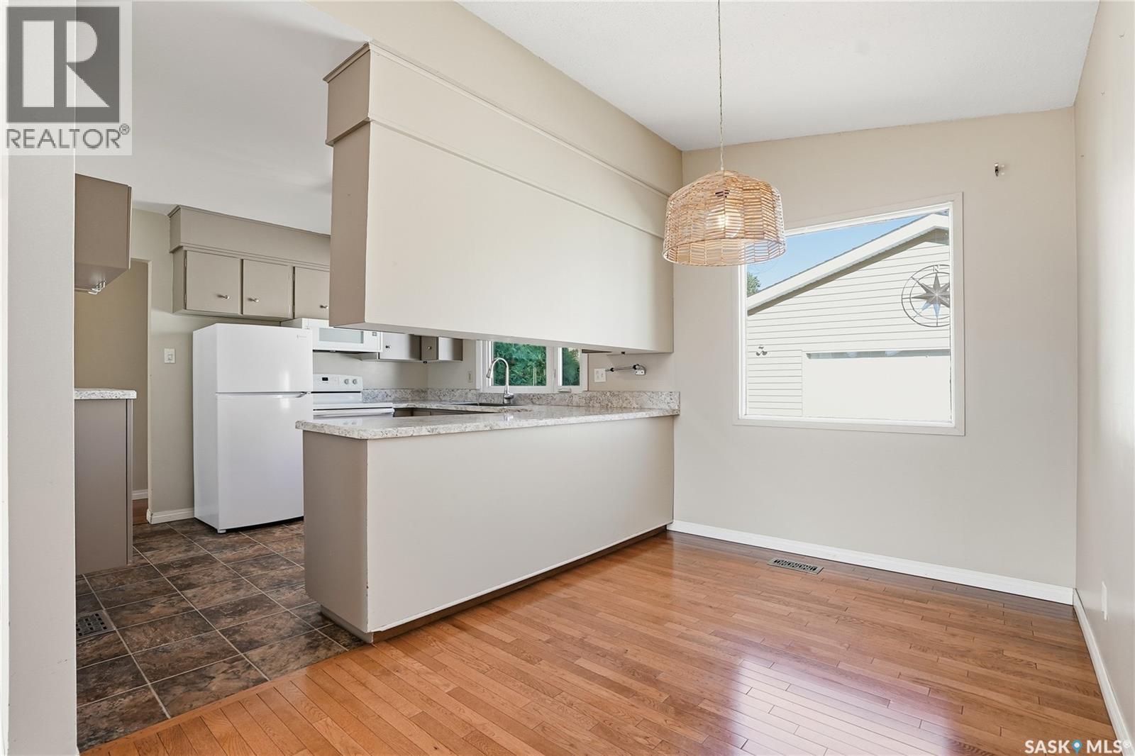 42 Red River Road, Saskatoon, Saskatchewan  S7K 1G3 - Photo 11 - SK021125