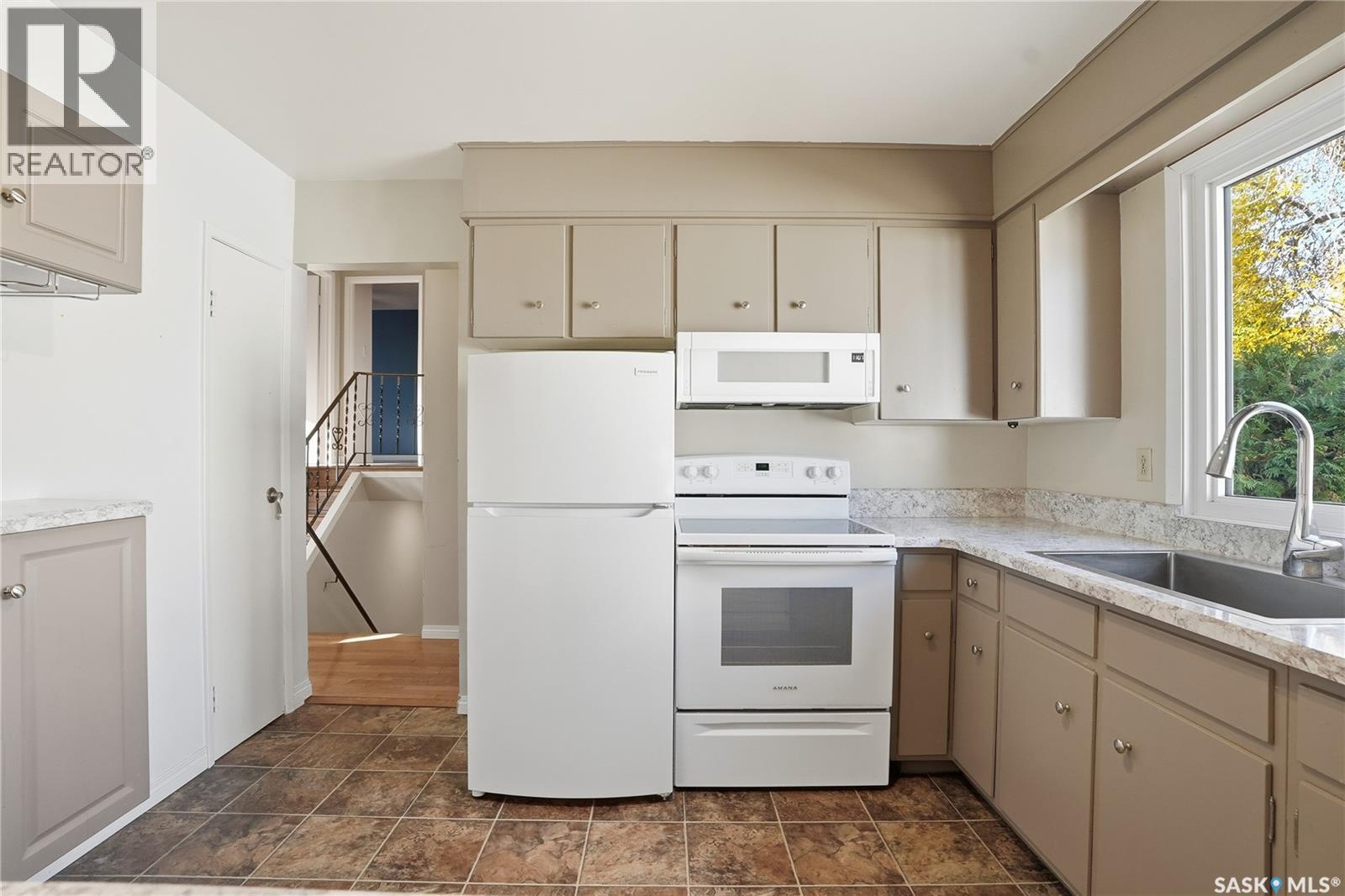 42 Red River Road, Saskatoon, Saskatchewan  S7K 1G3 - Photo 19 - SK021125