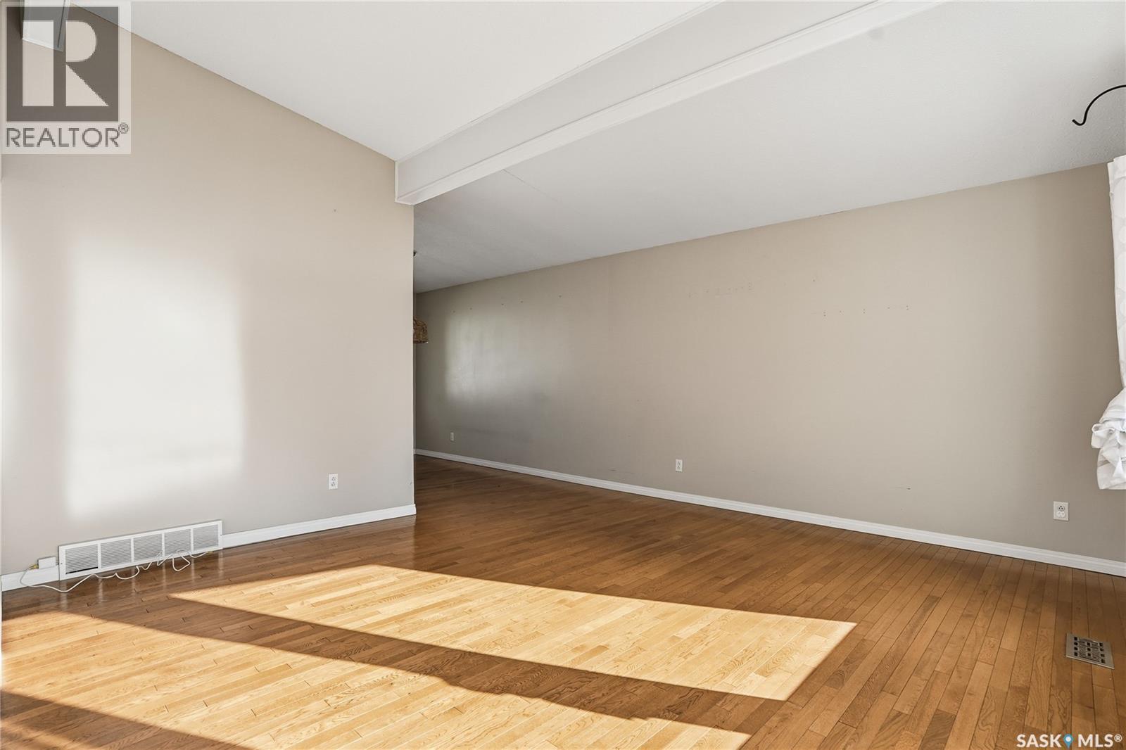 42 Red River Road, Saskatoon, Saskatchewan  S7K 1G3 - Photo 7 - SK021125