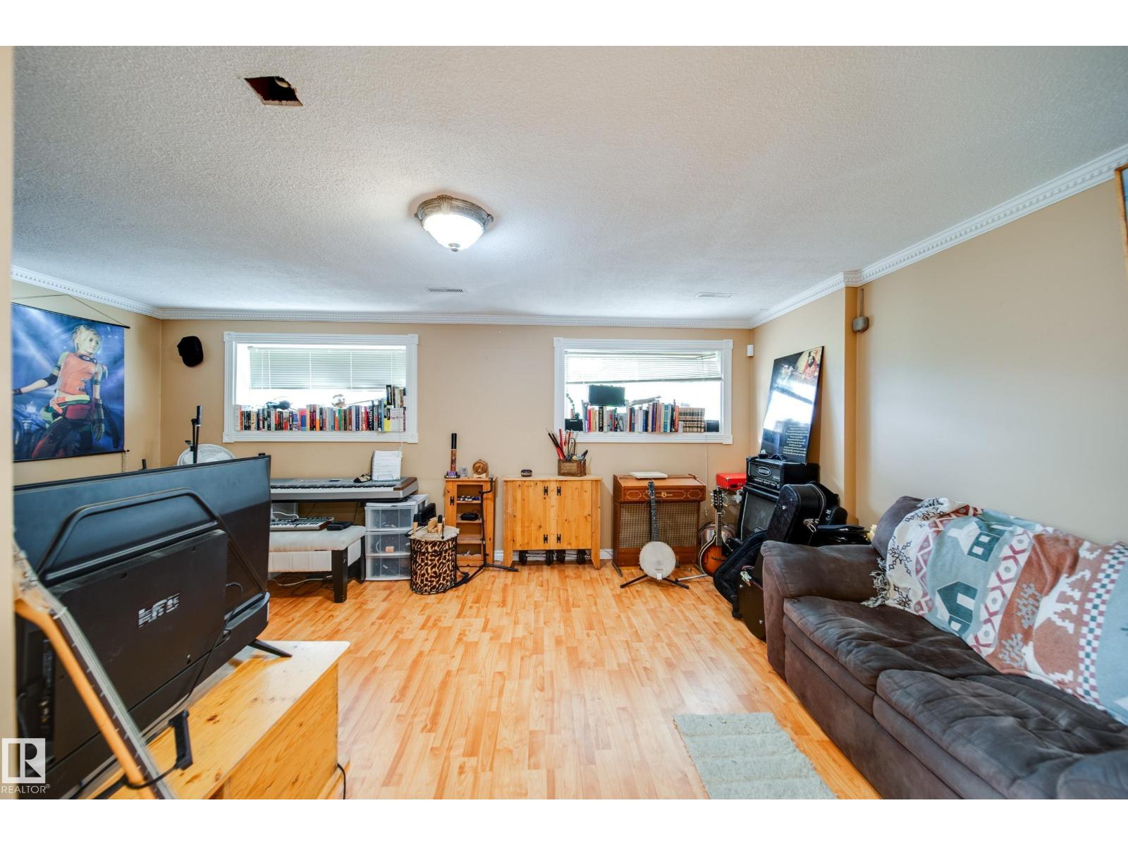 102 Woodvale Rd W Nw, Edmonton, Alberta  T6L 1P7 - Photo 16 - E4460015