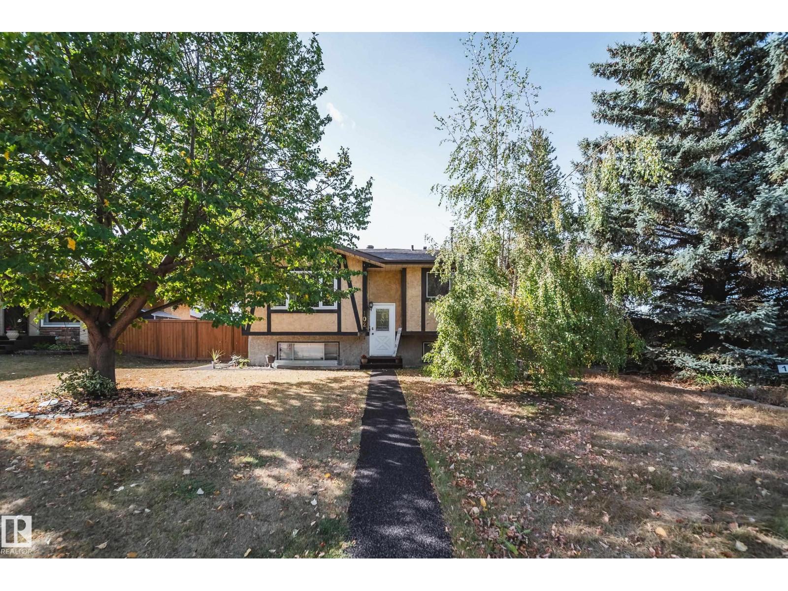 102 Woodvale Rd W Nw, Edmonton, Alberta  T6L 1P7 - Photo 26 - E4460015
