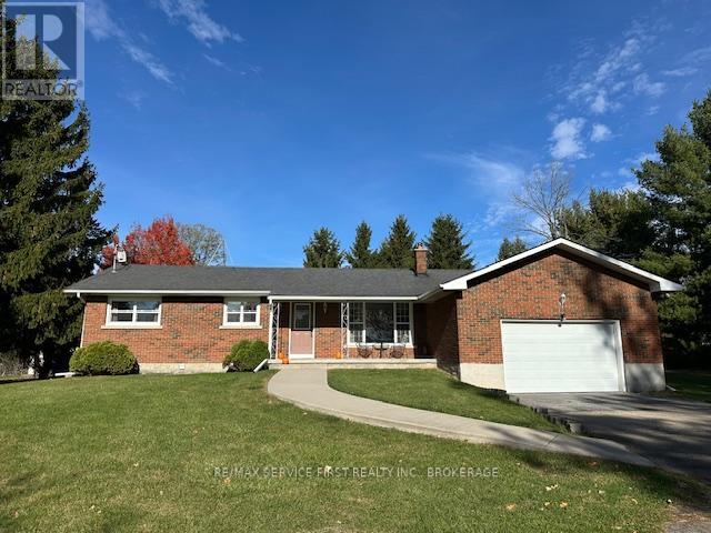 530 County Rd 2 Road, Front Of Leeds & Seeleys Bay, Ontario  K0E 1L0 - Photo 2 - X12469035