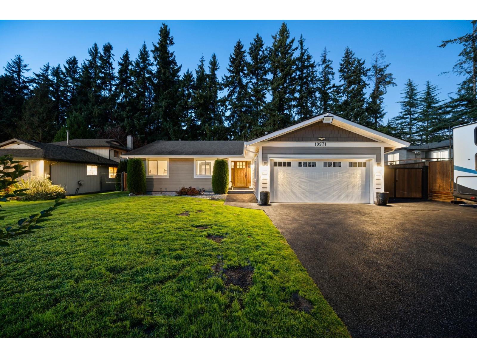 19971 39a Avenue, Langley, British Columbia  V3A 7G3 - Photo 1 - R3059228