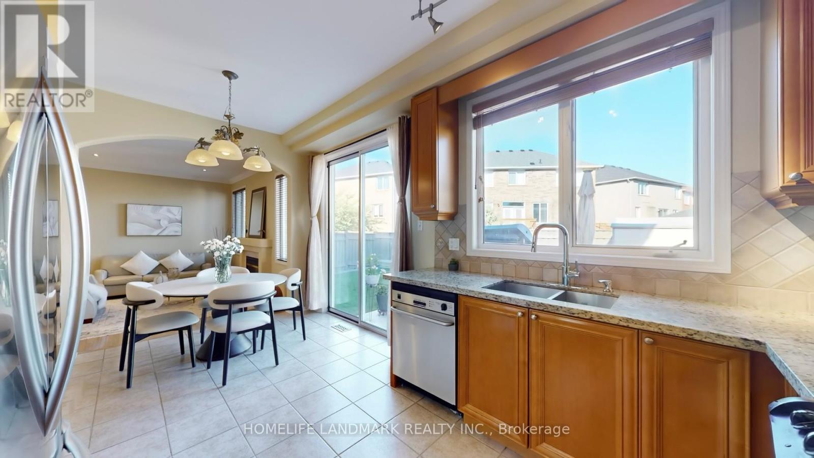 152 America Avenue, Vaughan, Ontario  L6A 3E8 - Photo 11 - N12465241