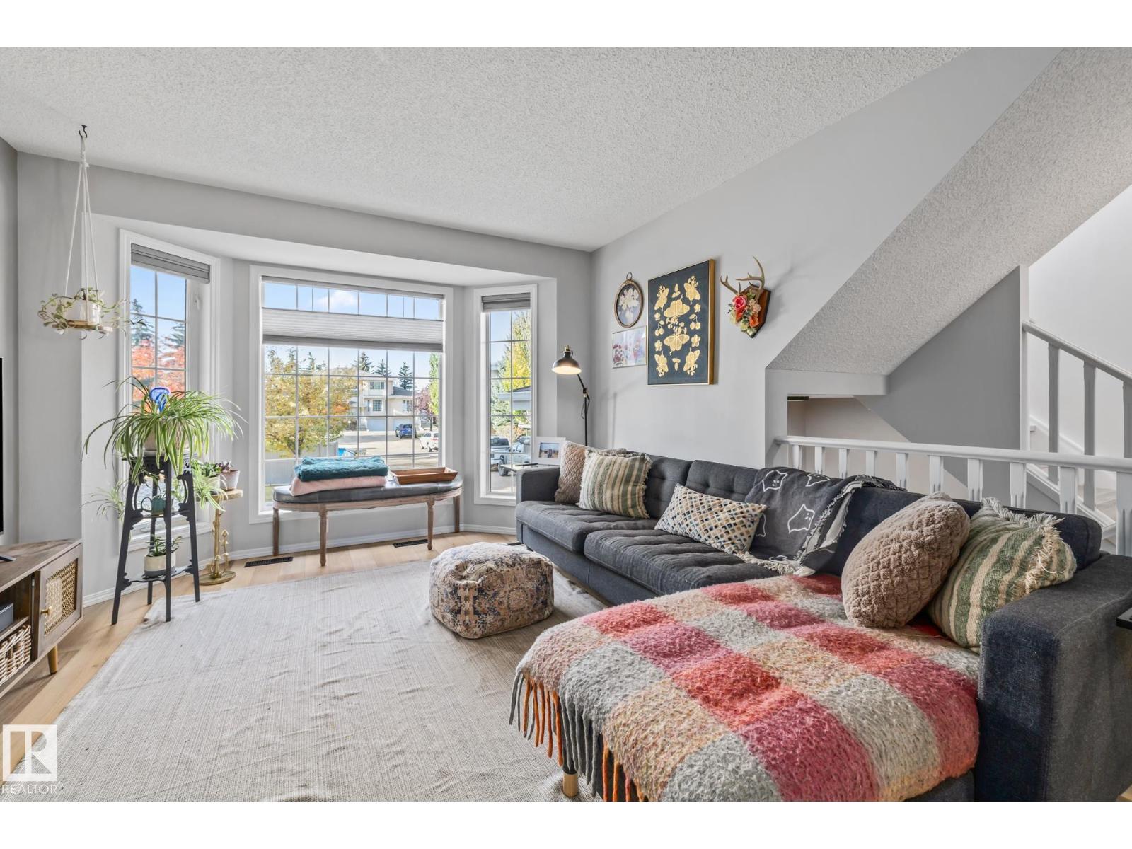 1606 Jamha Rd Nw, Edmonton, Alberta  T6L 6V7 - Photo 3 - E4462549