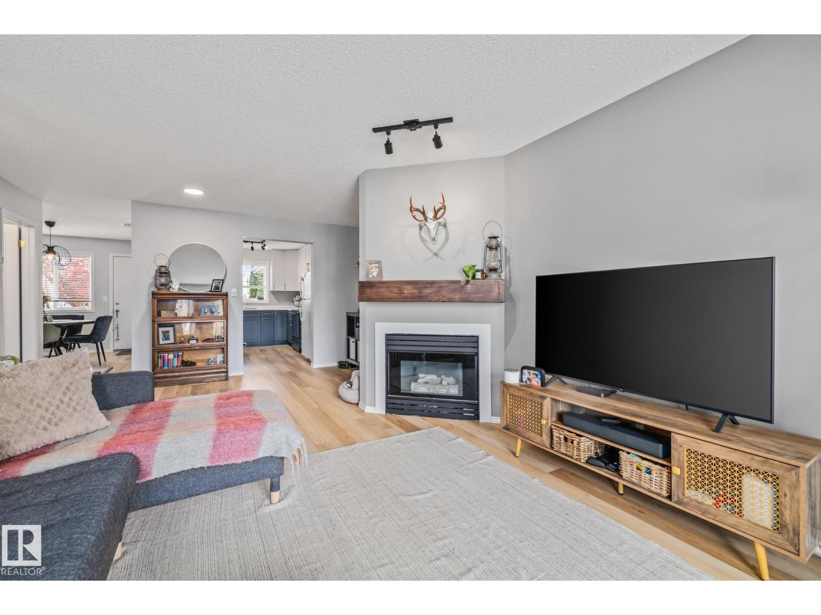 1606 Jamha Rd Nw, Edmonton, Alberta  T6L 6V7 - Photo 4 - E4462549