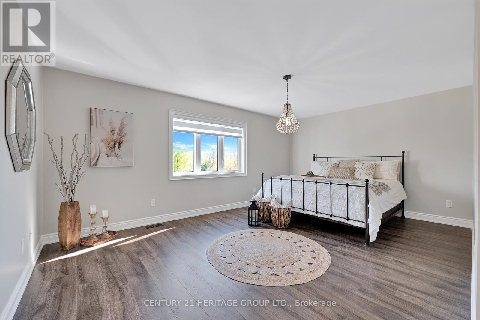 807a Montsell Avenue, Georgina, Ontario  L0E 1S0 - Photo 18 - N12127308