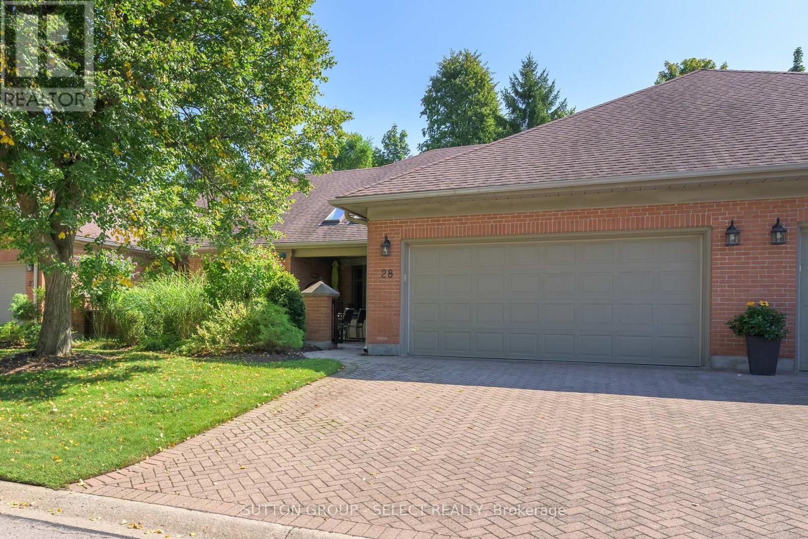 28 - 40 Quinella Drive, London South, Ontario  N6K 4K9 - Photo 2 - X12468933