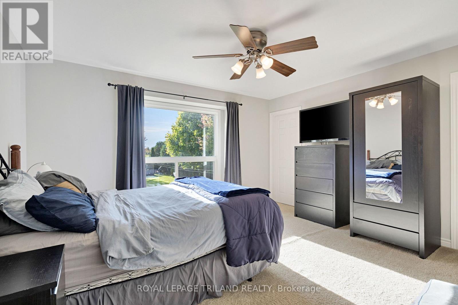 3805 Trillium Drive, Southwest Middlesex, Ontario  N0L 1M0 - Photo 22 - X12468975