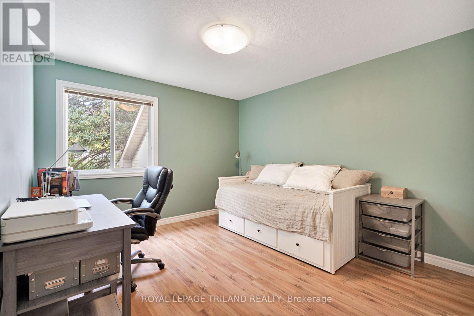3805 Trillium Drive, Southwest Middlesex, Ontario  N0L 1M0 - Photo 24 - X12468975