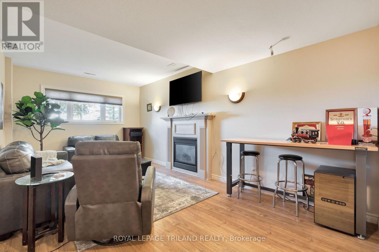 3805 Trillium Drive, Southwest Middlesex, Ontario  N0L 1M0 - Photo 30 - X12468975
