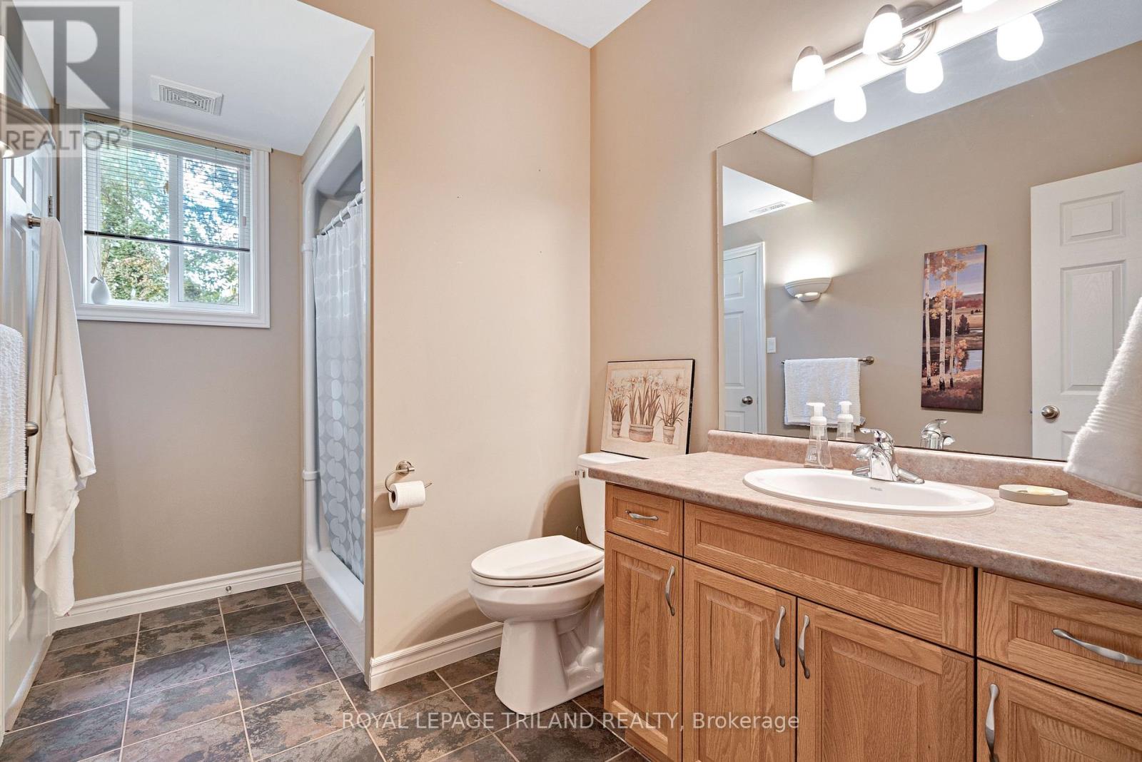 3805 Trillium Drive, Southwest Middlesex, Ontario  N0L 1M0 - Photo 34 - X12468975