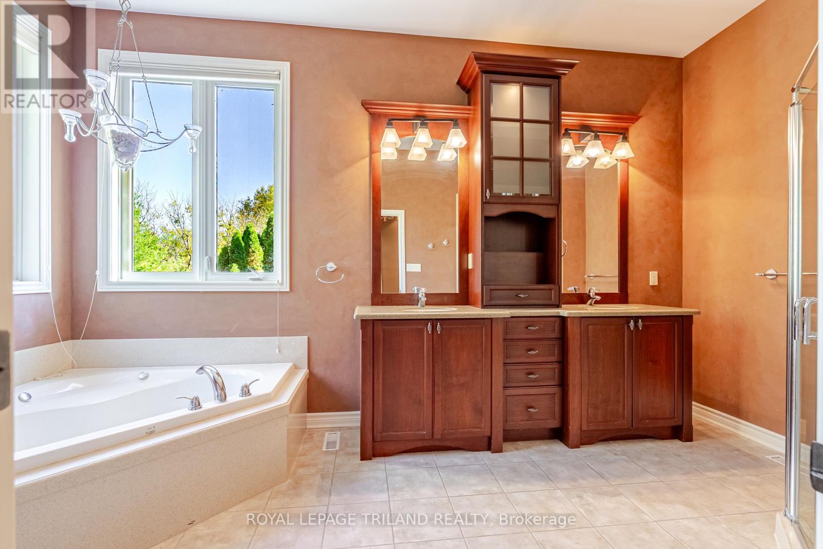 2893 Catherine Street, Thames Centre, Ontario  N0L 1G4 - Photo 32 - X12468995