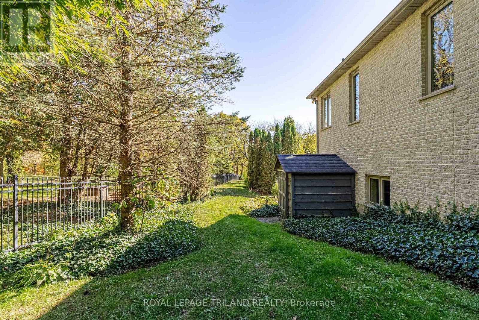 2893 Catherine Street, Thames Centre, Ontario  N0L 1G4 - Photo 43 - X12468995
