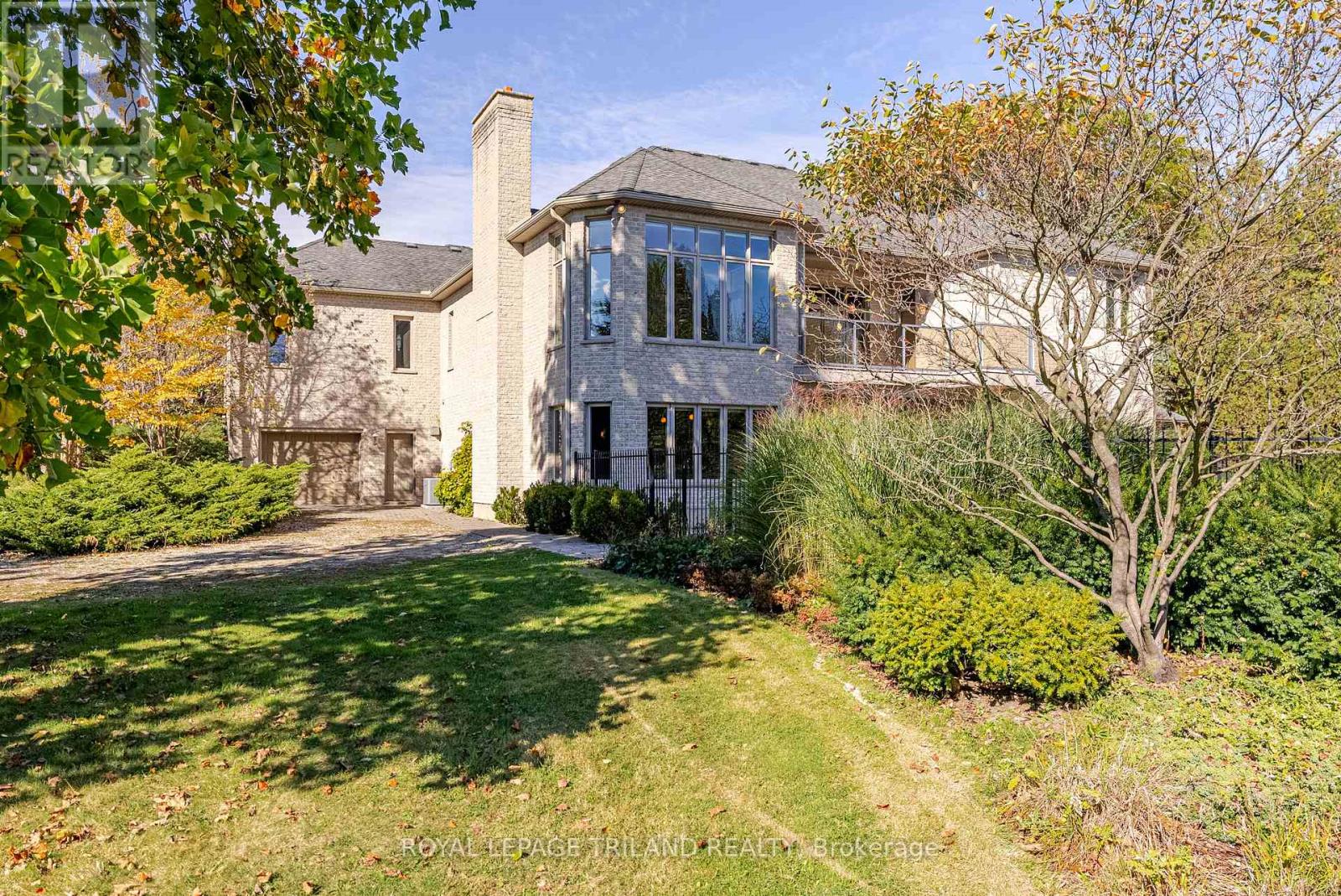 2893 Catherine Street, Thames Centre, Ontario  N0L 1G4 - Photo 45 - X12468995