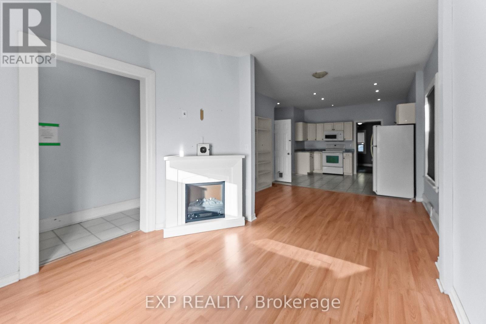 200 Kensington Avenue N, Hamilton, Ontario  L8L 7N7 - Photo 11 - X12371329