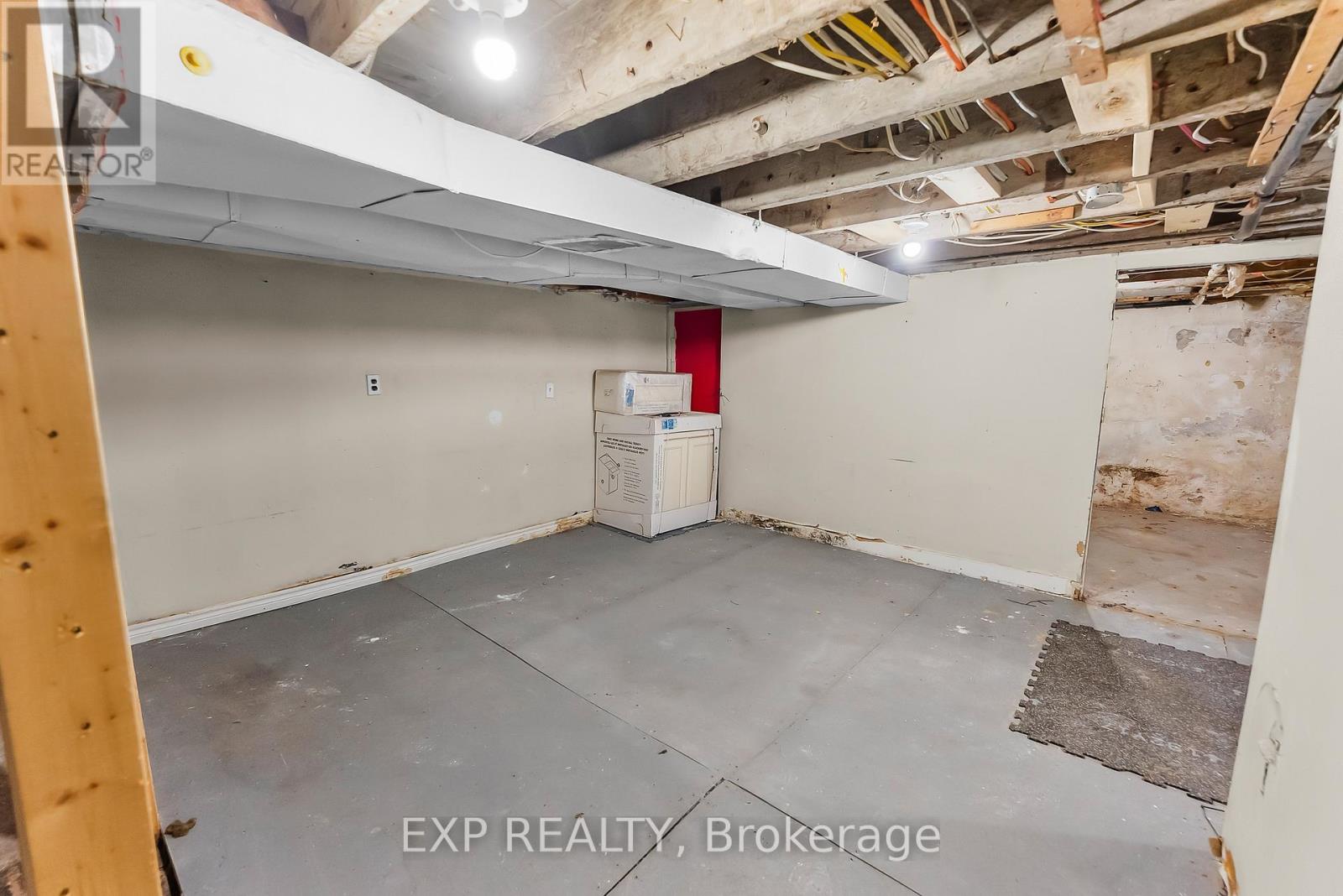 200 Kensington Avenue N, Hamilton, Ontario  L8L 7N7 - Photo 34 - X12371329