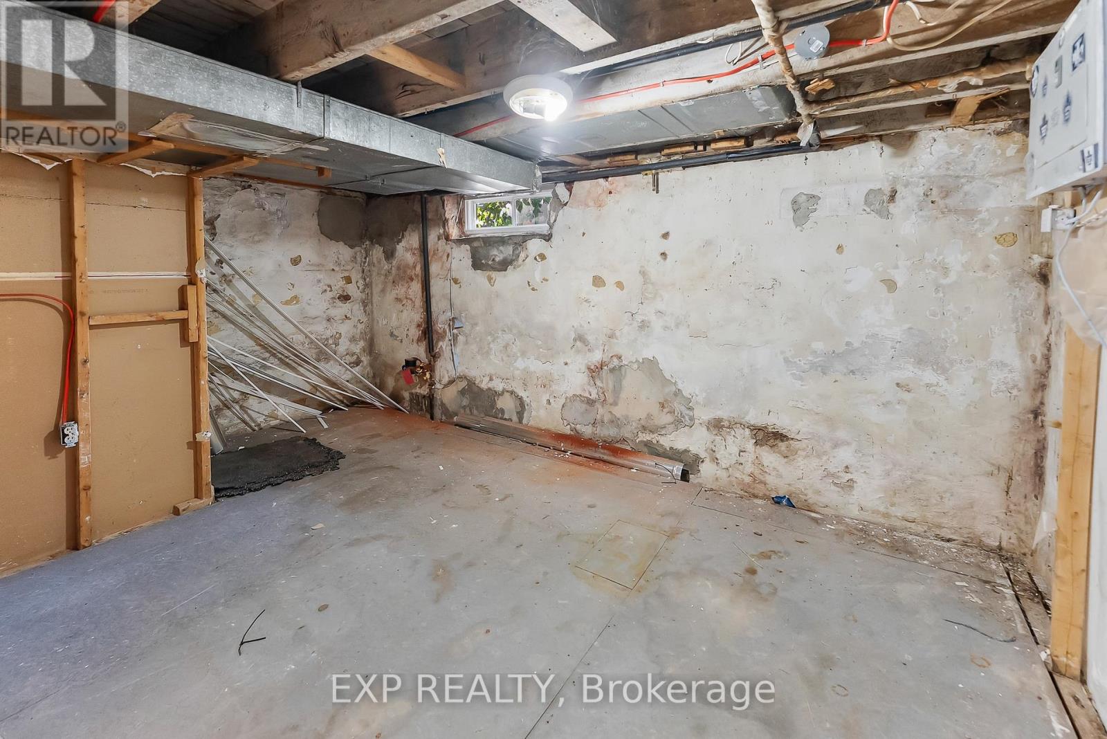 200 Kensington Avenue N, Hamilton, Ontario  L8L 7N7 - Photo 31 - X12371329