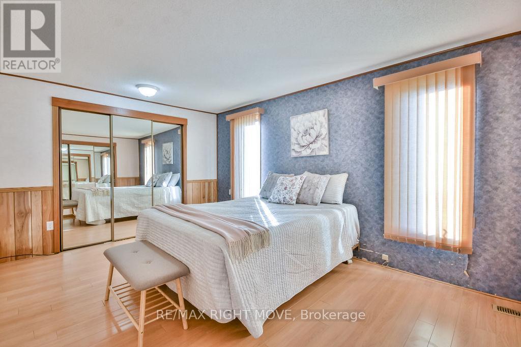 95 Cameron Drive, Oro-Medonte, Ontario  L0L 1T0 - Photo 25 - S12467906
