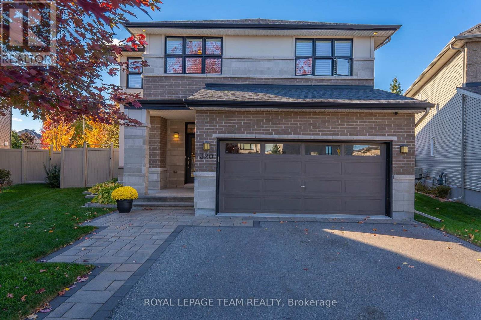 320 SUGAR PINE CRESCENT, Ottawa, Ontario