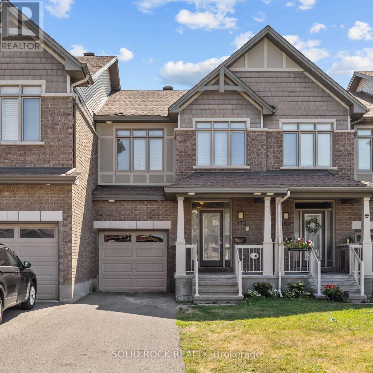 153 HAWKSHAW CRESCENT E, Ottawa, Ontario
