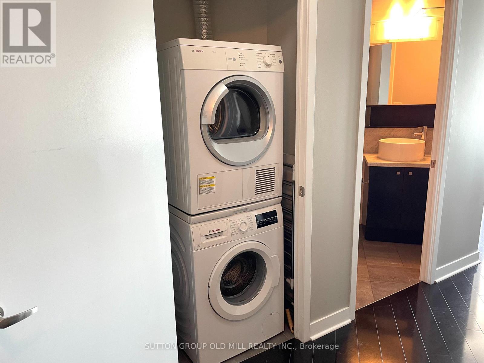 3610 - 11 Brunel Court, Toronto, Ontario  M5V 3Y3 - Photo 11 - C12468823