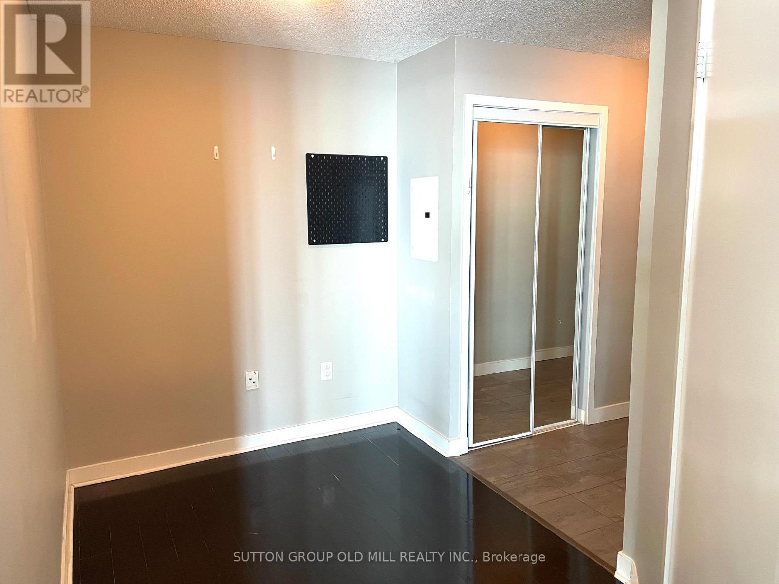 3610 - 11 Brunel Court, Toronto, Ontario  M5V 3Y3 - Photo 12 - C12468823
