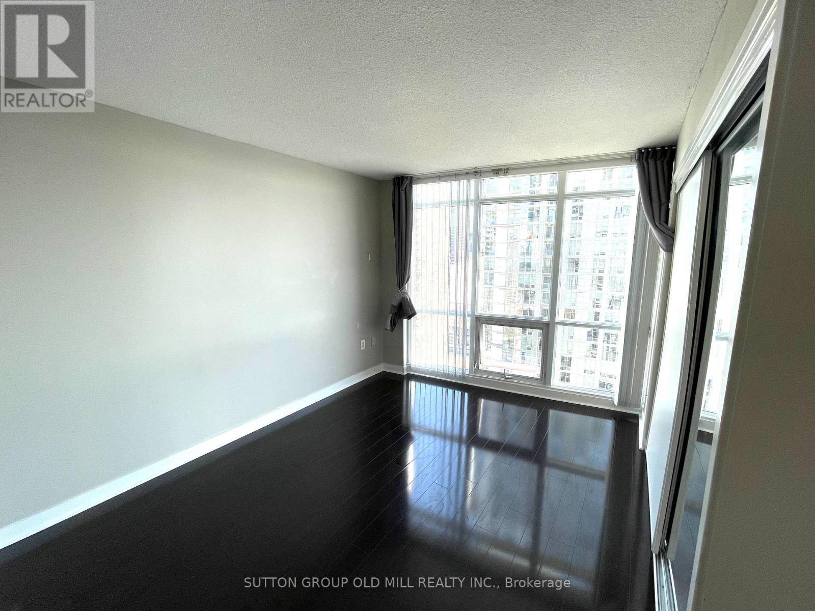 3610 - 11 Brunel Court, Toronto, Ontario  M5V 3Y3 - Photo 16 - C12468823
