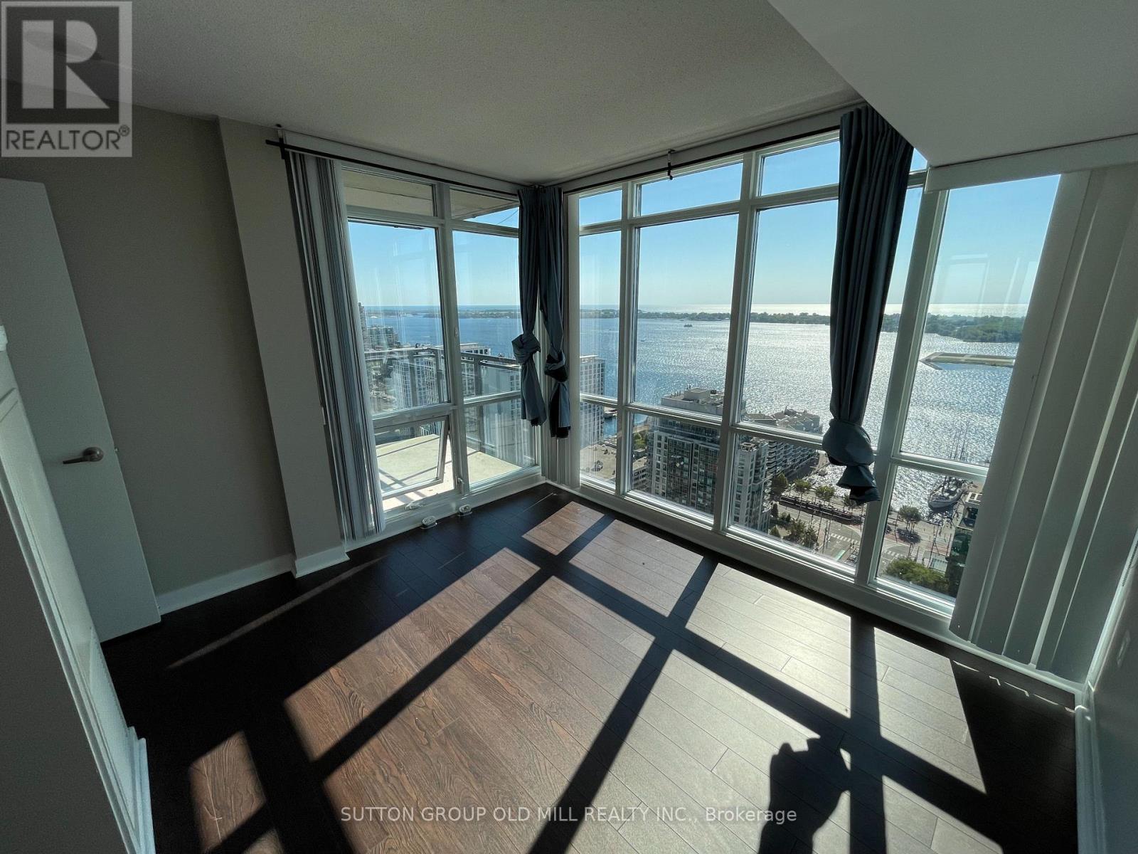 3610 - 11 Brunel Court, Toronto, Ontario  M5V 3Y3 - Photo 8 - C12468823