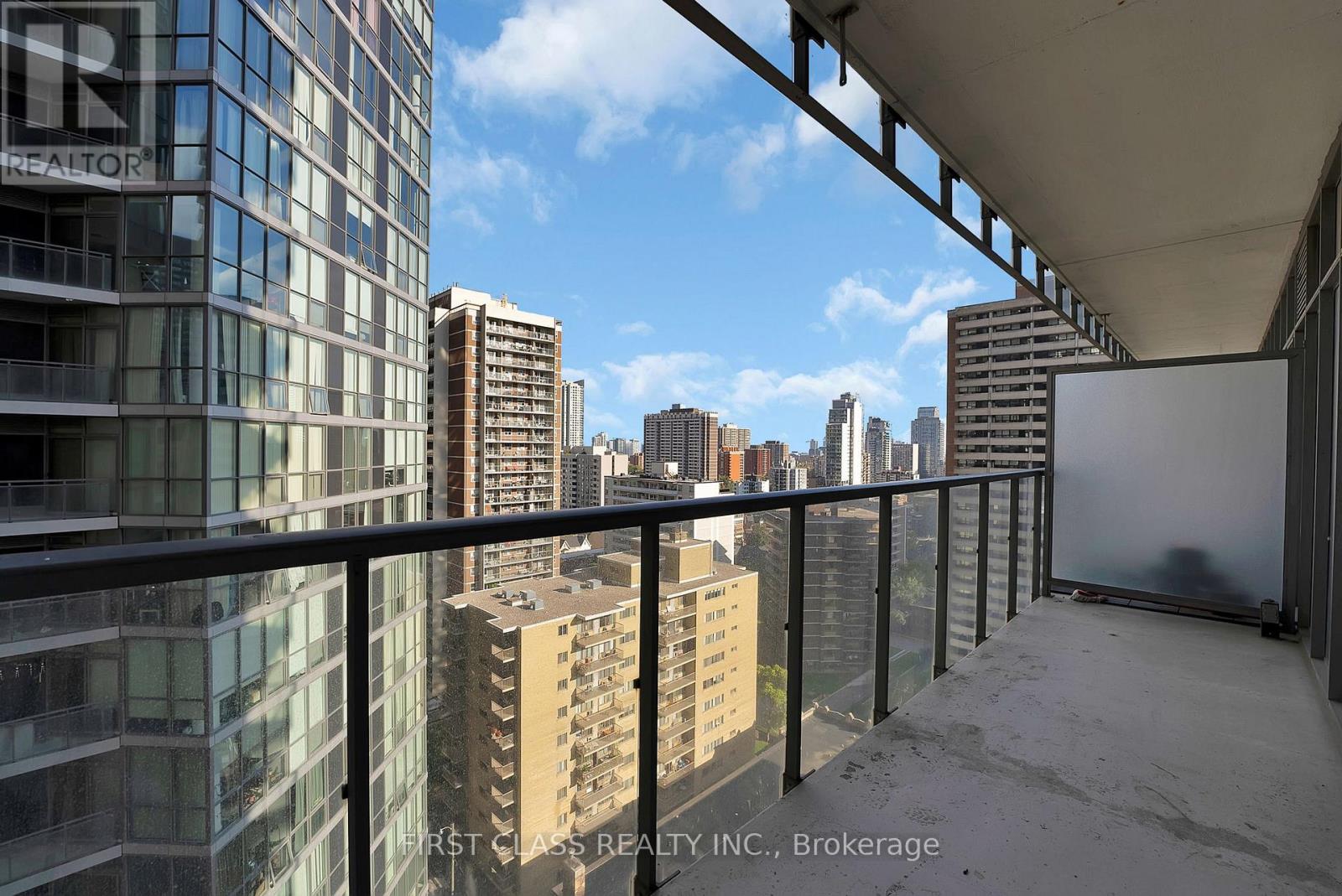 1502 - 33 Charles Street E, Toronto, Ontario  M4Y 1R9 - Photo 12 - C12468834