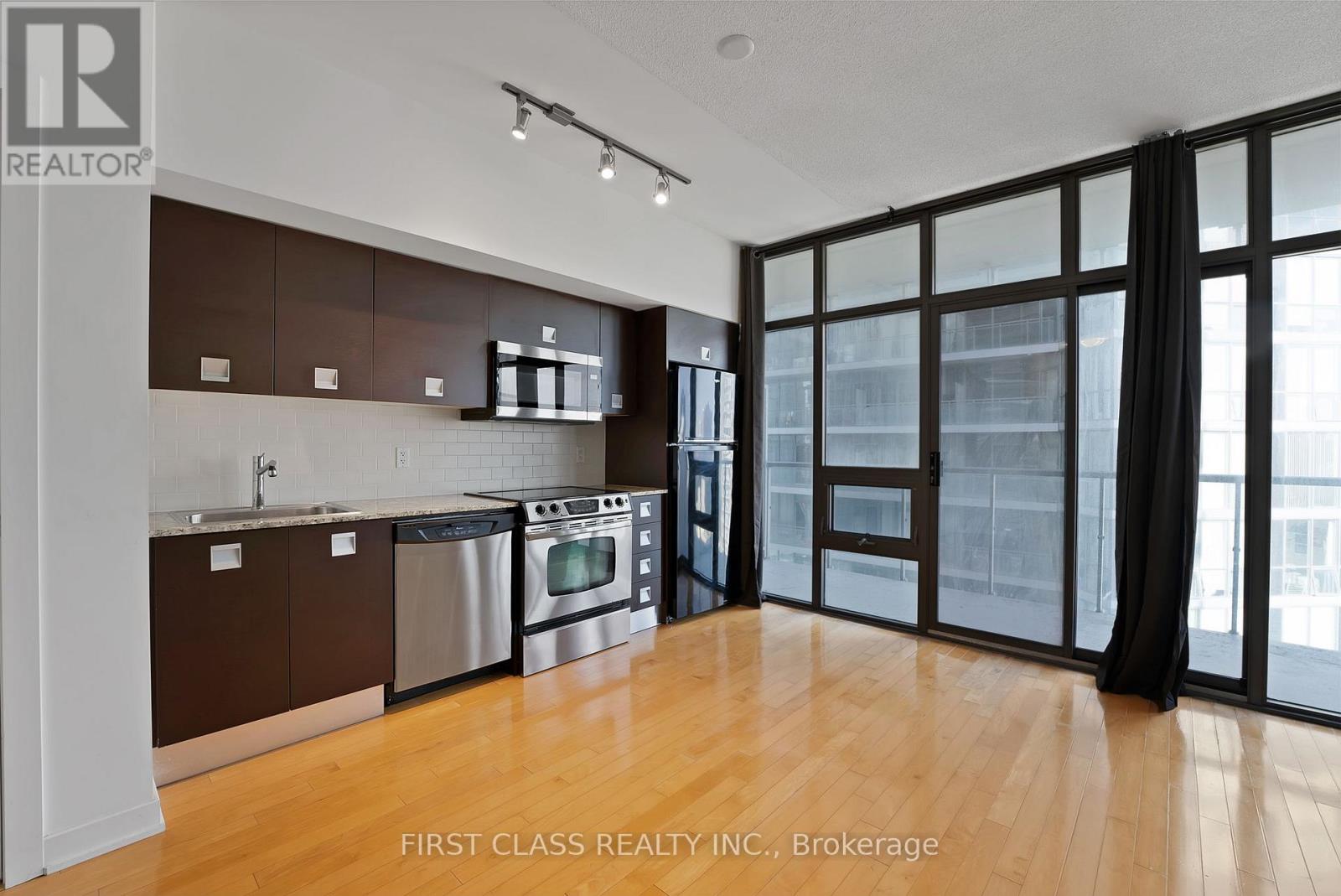 1502 - 33 Charles Street E, Toronto, Ontario  M4Y 1R9 - Photo 4 - C12468834