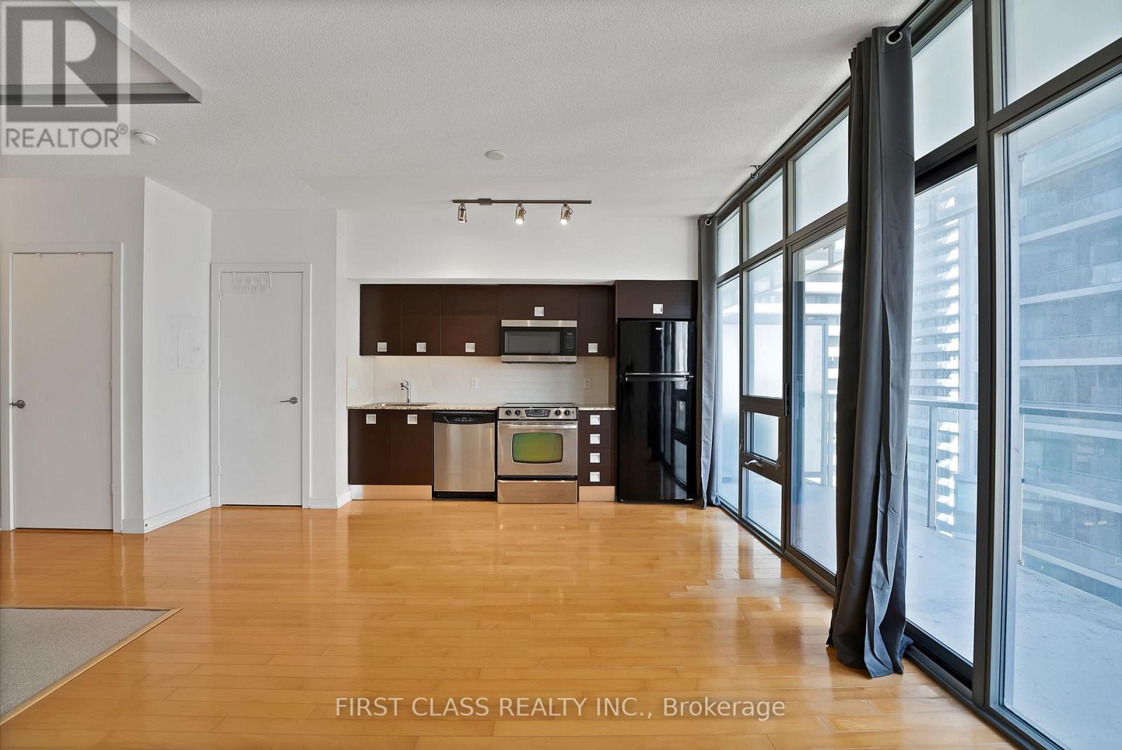 1502 - 33 Charles Street E, Toronto, Ontario  M4Y 1R9 - Photo 6 - C12468834